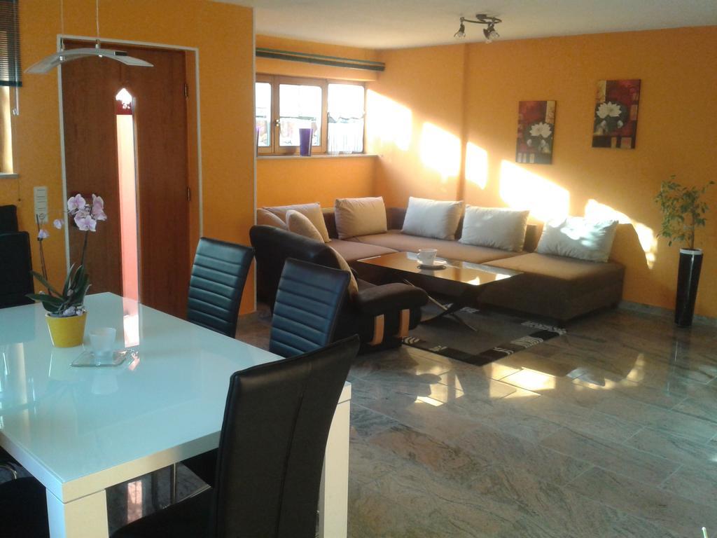 Ferienwohnung Weiss รูสท์ ภายนอก รูปภาพ