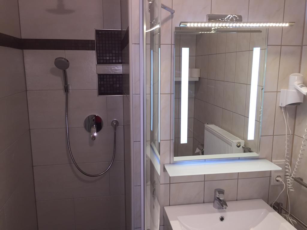 Ferienwohnung Weiss รูสท์ ภายนอก รูปภาพ