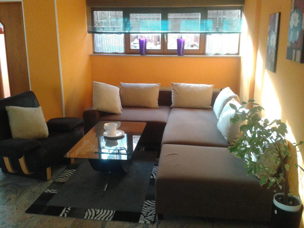 Ferienwohnung Weiss รูสท์ ภายนอก รูปภาพ